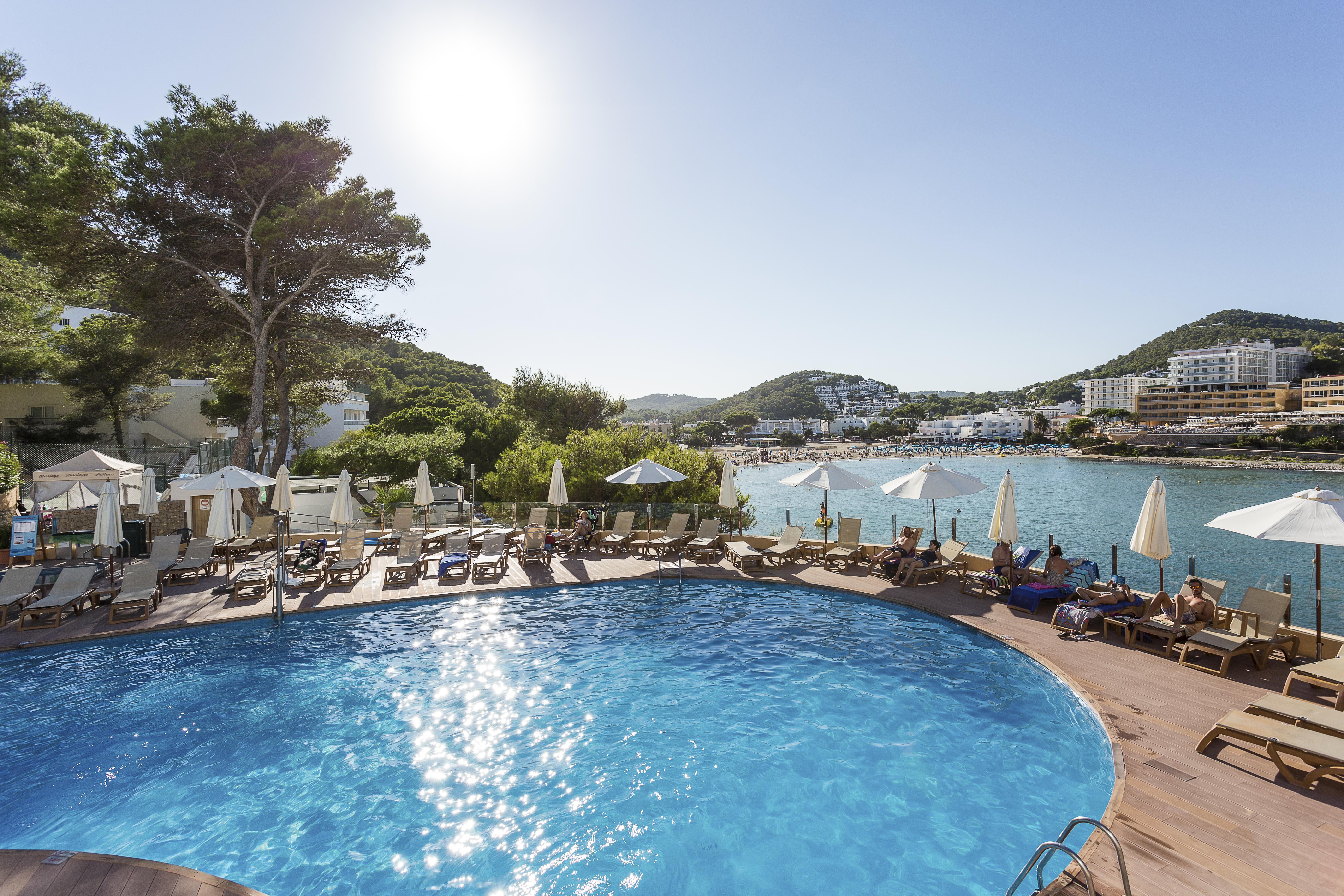 Palladium Hotel Cala Llonga - Adults Only Экстерьер фото